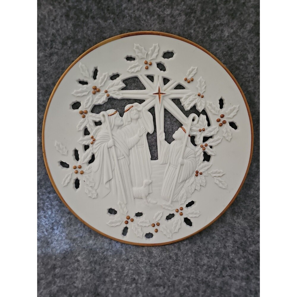 Vtg Lenox Holy Family Christmas Fine Porcelain Pierced Collector 9" Plate 1994